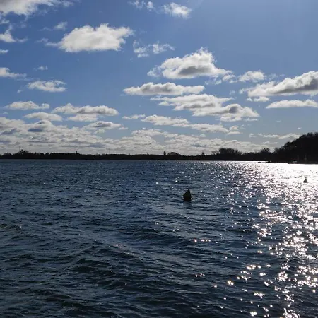 Am Schweriner Aussensee * 什未林