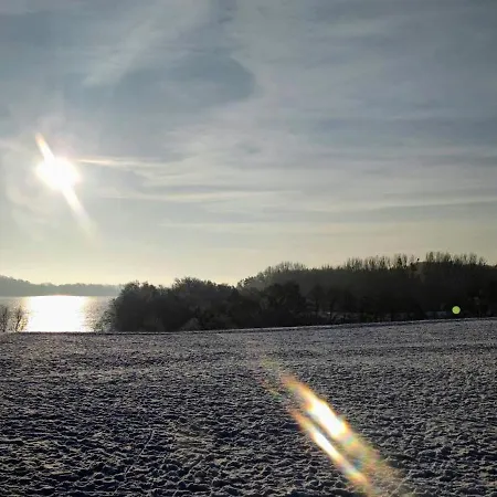 公寓 Am Schweriner Aussensee